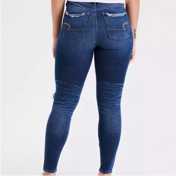 American Eagle AEO The Dream Jean Distressed Super Hi-Rise Jegging - Picture 3 of 9